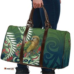 New Zealand Kea Bird Travel Bag With Maori Koru Fern LT05