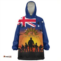 Australia Snug Hoodie Anzac Flag With Soldiers Sunset