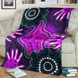 Australia Aboriginal Inspired Blanket Aboriginal dot artwork with hands