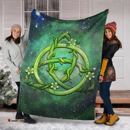 Celtic Premium Blanket Green Triquetra