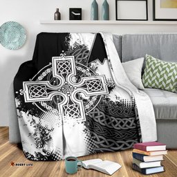Brittany Premium Blanket Brittany Celtic Cross