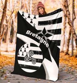 Brittany Celtic Premium Blanket Brittany Celtic Triskelion