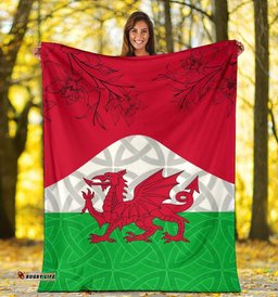 Wales Celtic Premium Blanket Cymru combined Daffodil