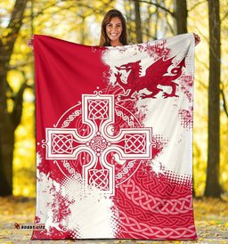 Wales Premium Blanket Cymru Celtic Cross