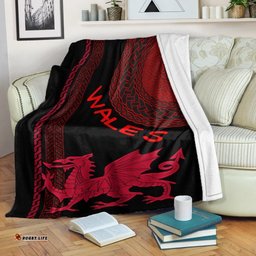 Wales Celtic Premium Blanket Cymru and Celtic Pattern