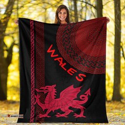 Wales Celtic Premium Blanket Cymru and Celtic Pattern