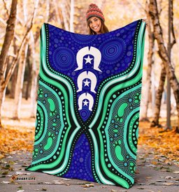 Torres Strait Premium Blanket Torres Strait Symbol And Aboriginal Patterns