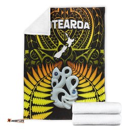Aotearoa Fern Premium Blanket New Zealand Hei Tiki Gold Style