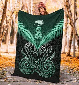 maori manaia new zealand premium blanket turquoise