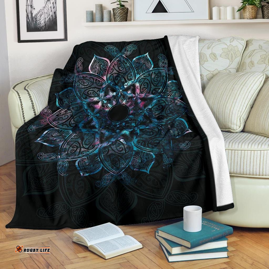 Maori Mandala Blanket, Paua Shell