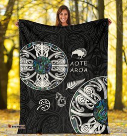 New Zealand Aotearoa Premium Blanket, Maori Mangopare Paua Shell