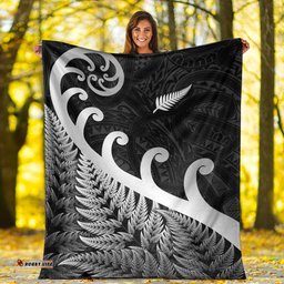 New Zealand Rugby Maori Premium Blanket Silver Fern Koru Vibes Black
