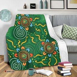 Australia Aboriginal Blanket - Green Painting With Aboriginal Inspired Dot Blanket