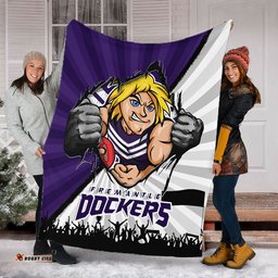 Amazing Aussie Fremantle Breaking Through Fan Design Blanket
