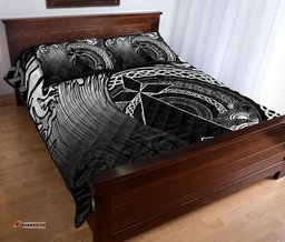 Brittany Quilt Bed Set Sea Waves And Celtic Circle