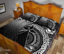 Brittany Quilt Bed Set Sea Waves And Celtic Circle
