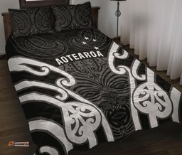 Aotearoa Quilt Bed Set Maori Moko Black White