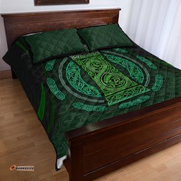 Beer Cup Pattern And Celtic Circle Green Quilt Bed Set