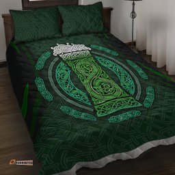 Beer Cup Pattern And Celtic Circle Green Quilt Bed Set