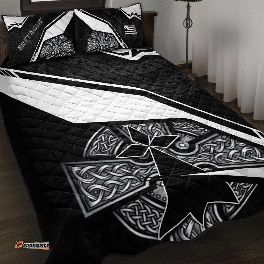 Brittany Celtic Quilt Bed Set Celtic Cross and Brittany Stoat Ermine