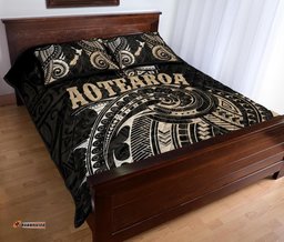 Maori Tattoo With Map New Zealand Quilt Bed Set