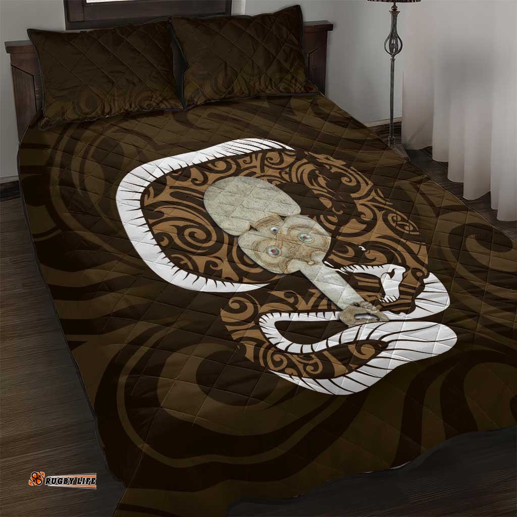 Gold New Zealand Eel Quilt Bed Set Aotearoa Maori Tuna With Kotiate Weapon
