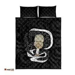 Black New Zealand Eel Quilt Bed Set Aotearoa Maori Tuna With Kotiate Weapon