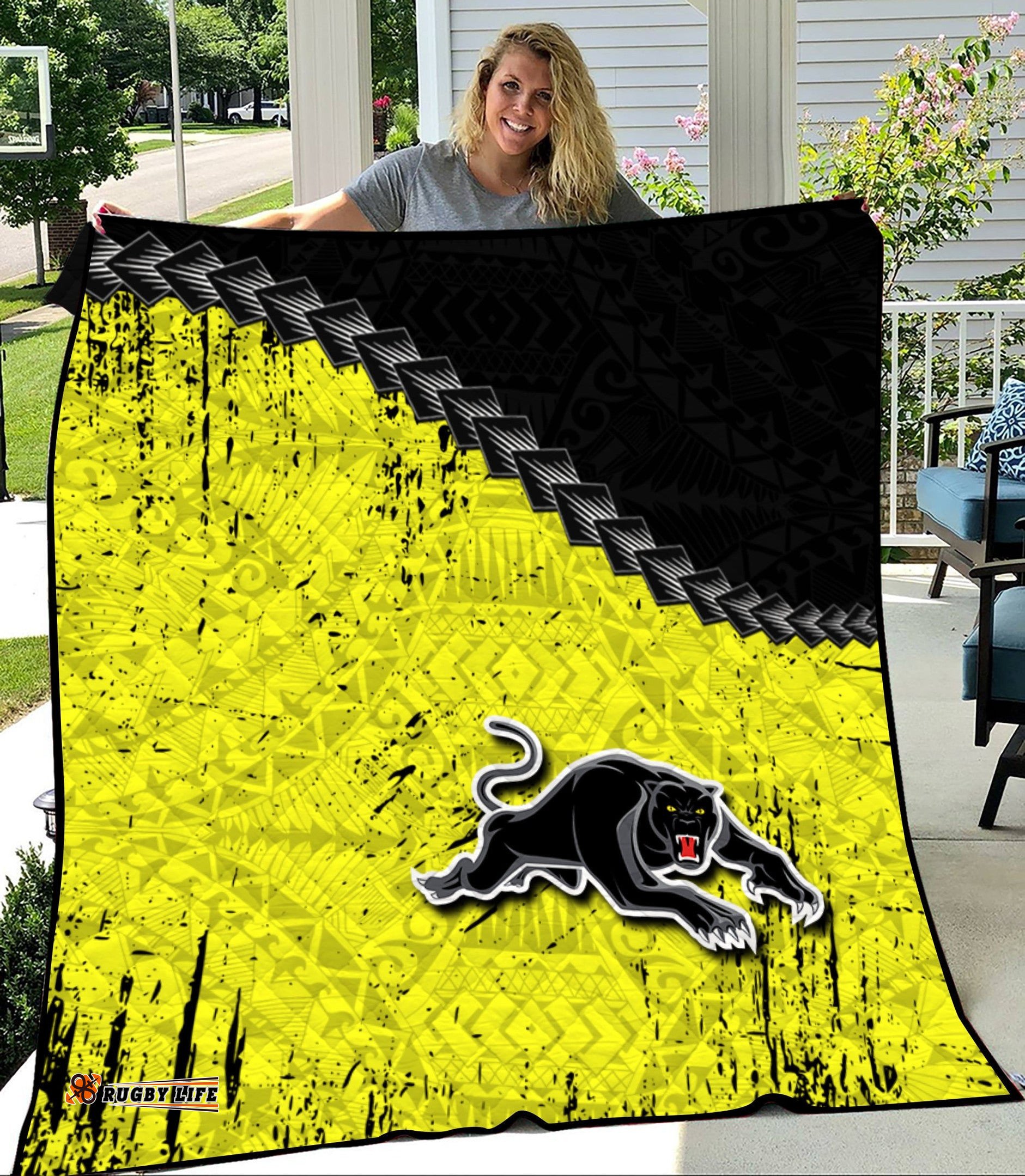 penrith panthers premium quilt grunge polynesian tattoo nrl