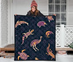 premium quilt indigenous animals patterns