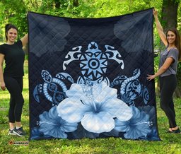 turtle and hibiscus premium quilt