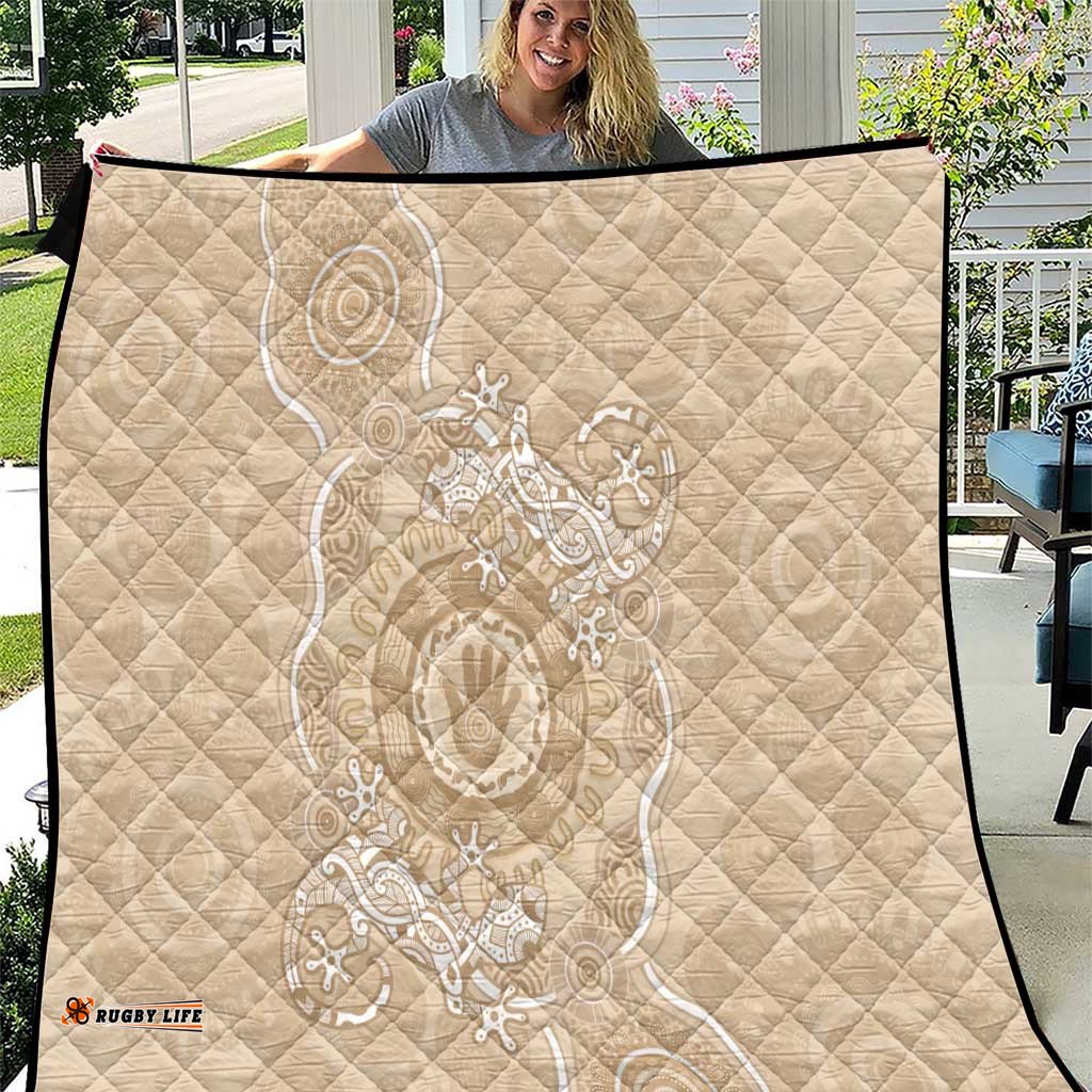 beige australia lizard with aboriginal art quilt