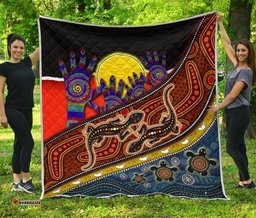 premium quilt australians together
