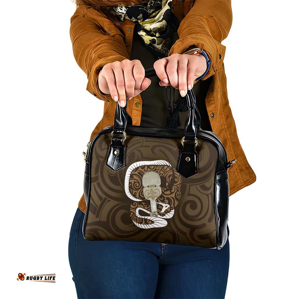 Gold New Zealand Eel Shoulder Handbag Aotearoa Maori Tuna With Kotiate Weapon