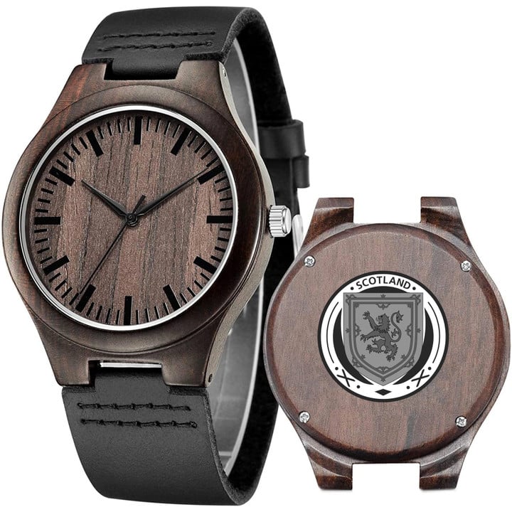1sttheworld Wooden Watch - Scotland Shield Football Engraved Wooden Watch A35