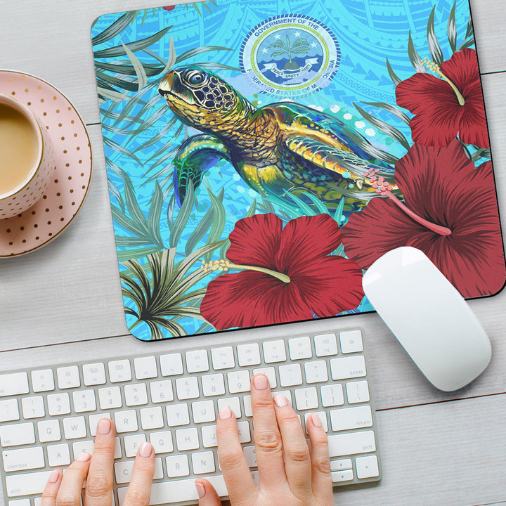 1sttheworld Mouse Pad - Micronesia Turtle Hibiscus Ocean Mouse Pad | 1sttheworld
