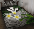 Kanaka Maoli (Hawaiian) Quilt Bed Set, Polynesian Plumeria Banana Leaves Gray | Love The World