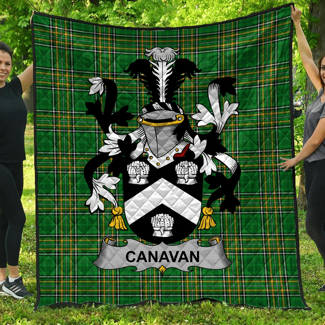 1sttheworld Premium Quilt - Canavan Or O'Canavan Irish Family Crest Quilt - Irish National Tartan A7 | 1sttheworld.com