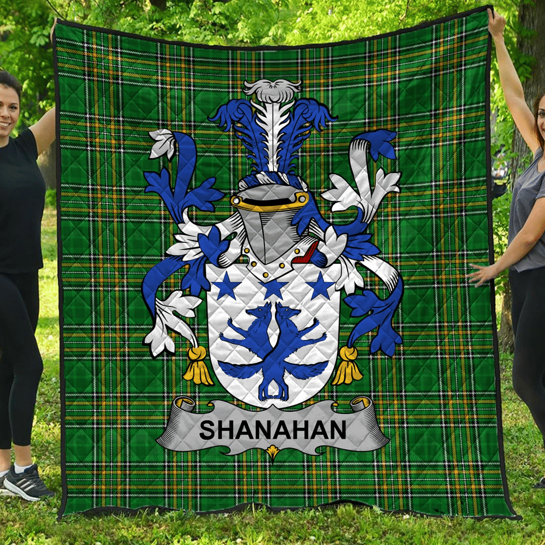 1sttheworld Premium Quilt - Shanahan Or O'Shanahan Irish Family Crest Quilt - Irish National Tartan A7 | 1sttheworld.com