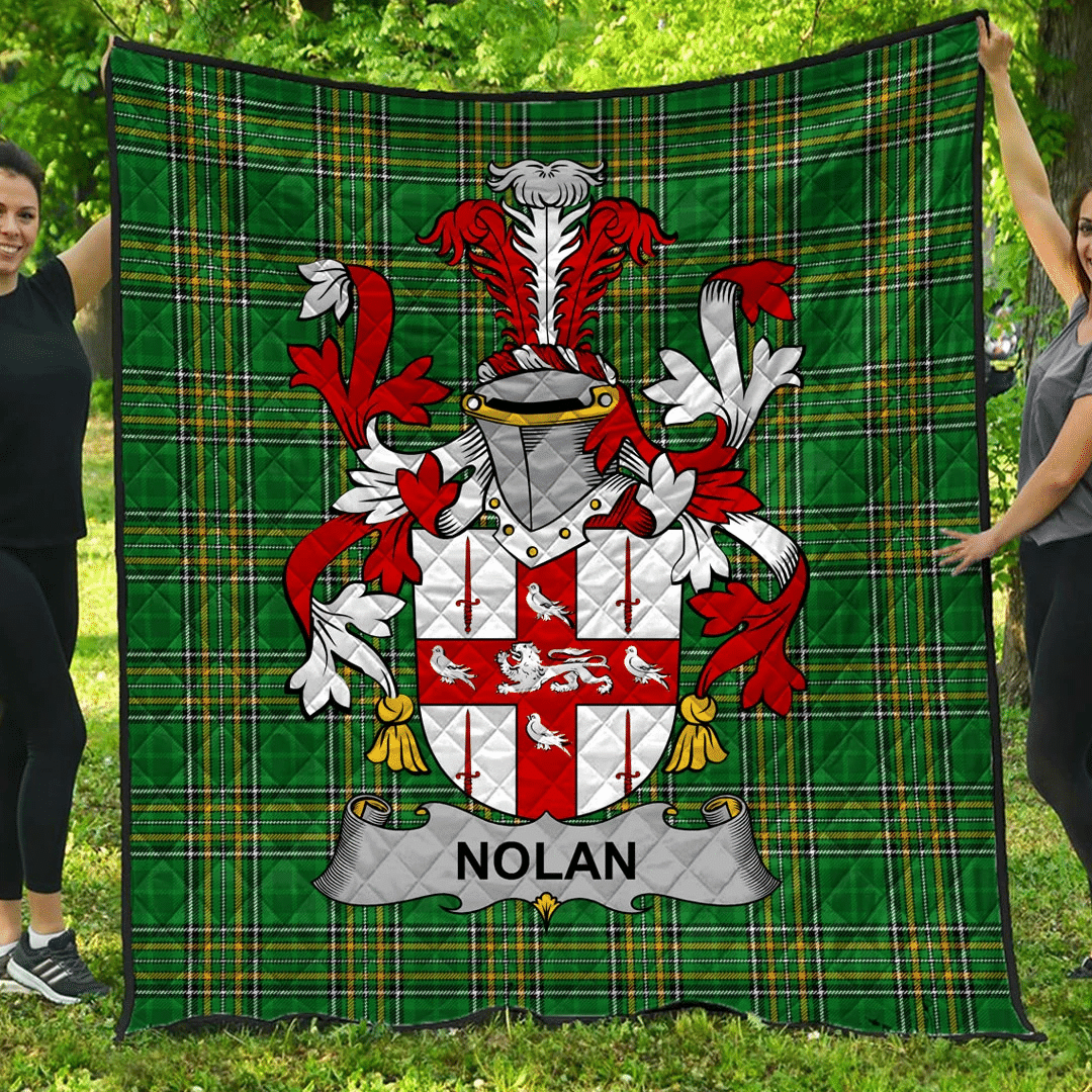 1sttheworld Premium Quilt - Nolan Or O'Nowlan Irish Family Crest Quilt - Irish National Tartan A7 | 1sttheworld.com