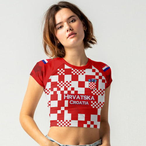 1sttheworld Ragland Cropped T-Shirt Euro 2024 - Hrvatska Croatia Euro 2024 A35