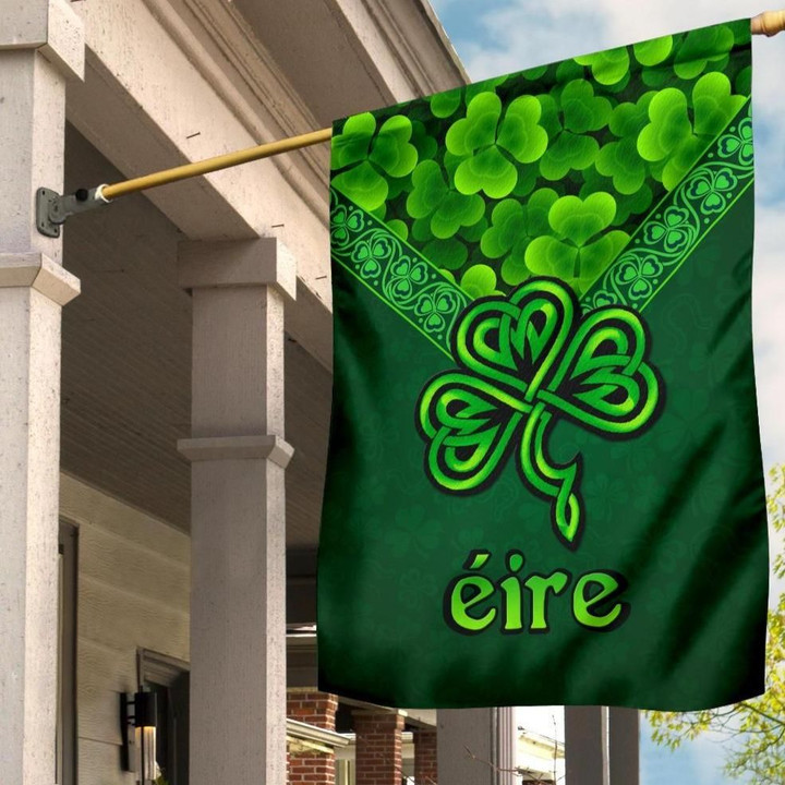 Ireland Celtic Flag - Irish Shamrock Triangle Style - BN22