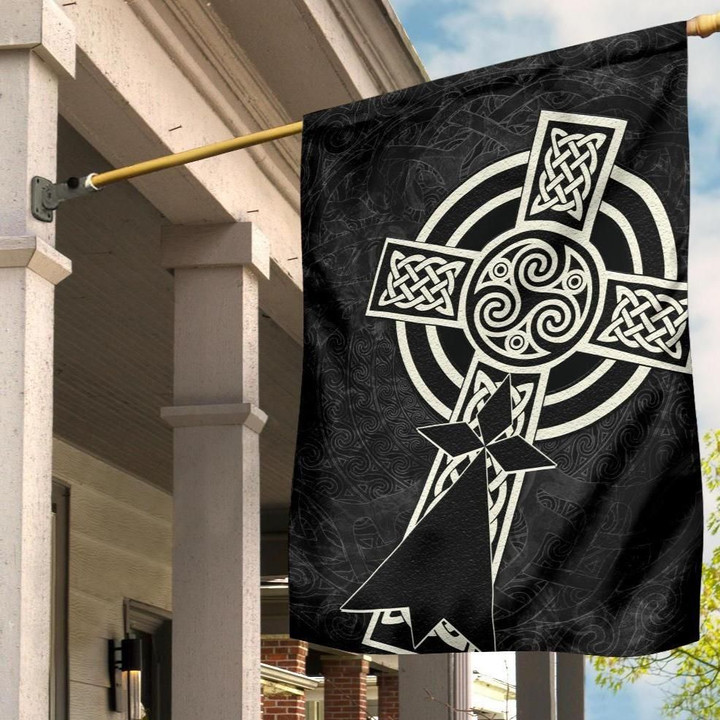 Brittany Celtic Flag - Celtic Cross & Stoat Ermine Skew Style - BN22