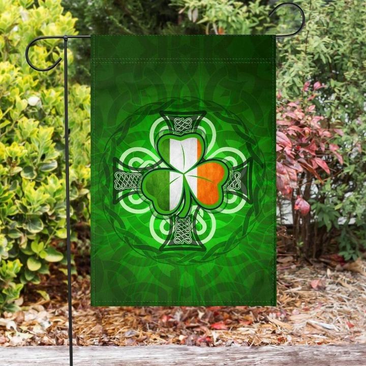 Ireland Flag - Ireland Shamrock With Celtic Cross - BN25