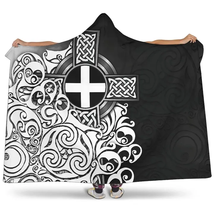 Cornwall Hooded Blanket - Cornish Flag With Celtic Cross - BN18