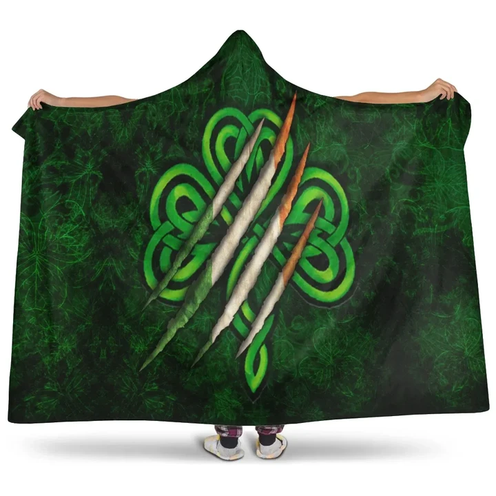 Ireland Celtic Hooded Blanket - Irish Shamrock Cross Style - BN22