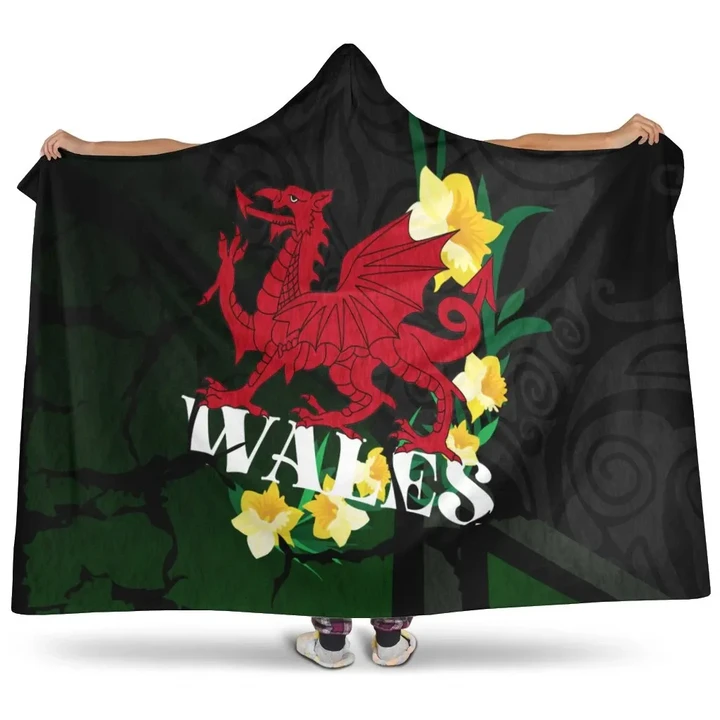 Wales Celtic Hooded Blanket - The Y Ddraig Goch With Daffodil - BN23