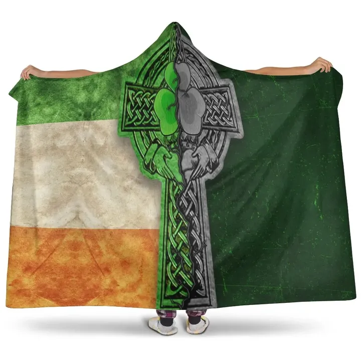 Ireland Celtic Hooded Blanket -  Irish Claddagh Cross -BN22