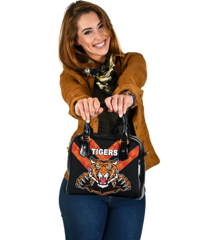 Balmain Shoulder Handbag Tigers Black Vibes A7
