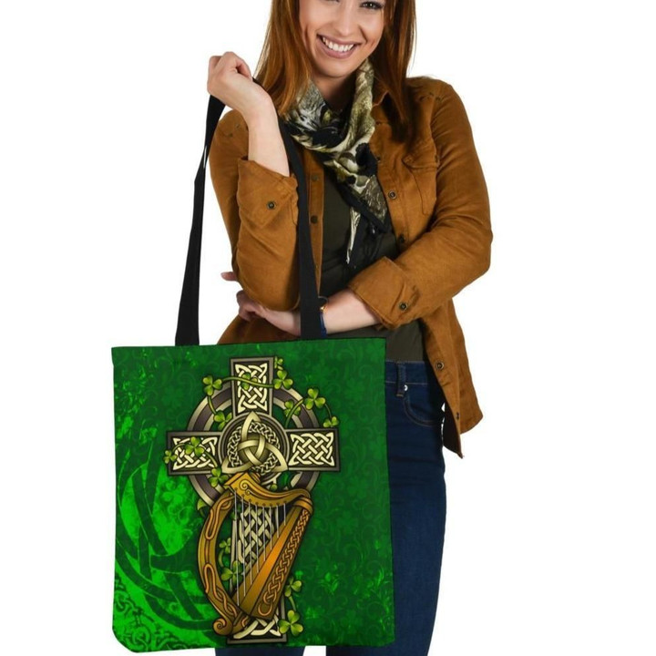 Ireland Celtic Tote Bags , Ireland Coat Of Arms with Shamrock Patterns