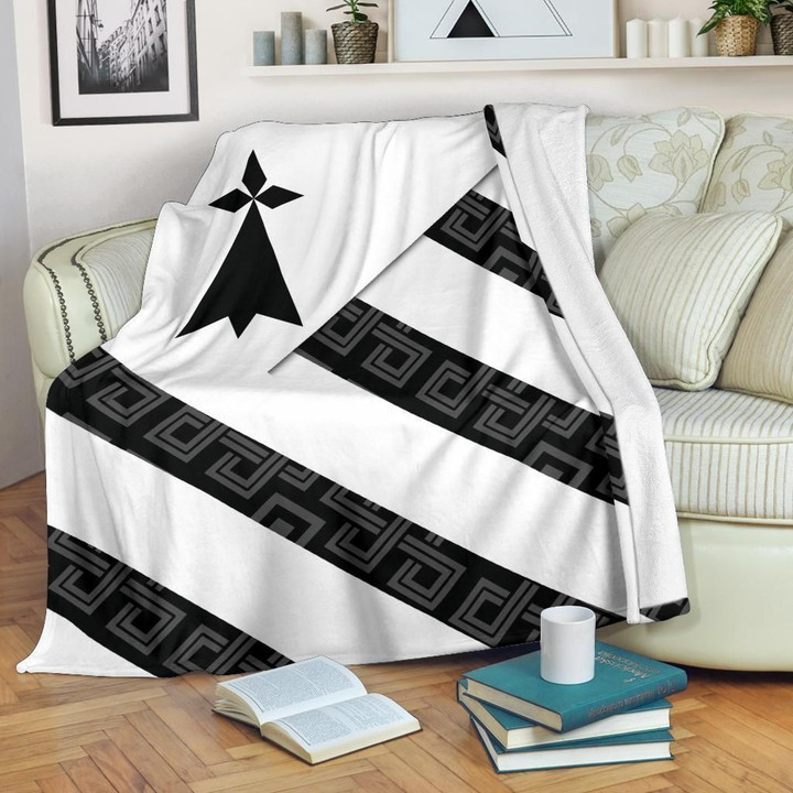 Brittany Premium Blanket - Brittany Flag Style